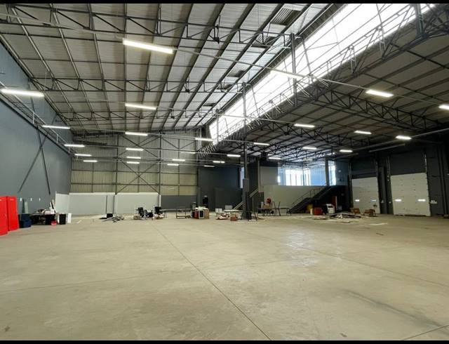 INDUSTRIAL PROPERTY TO RENT IN LOUWLARDIA